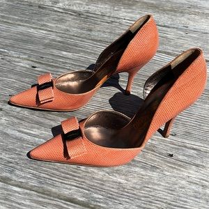 NWOT Salvatore Ferragamo orange pump